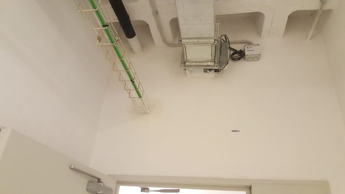 Portección pasiva contra el fuego con sellados de instalaciones